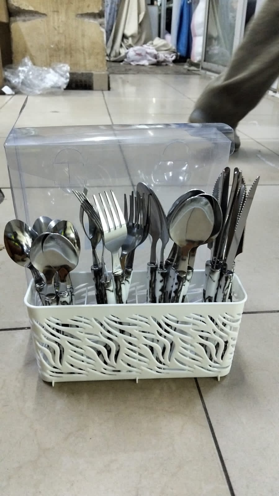Signature 24-Piece Stainless Steel Cutlery Set with Holder