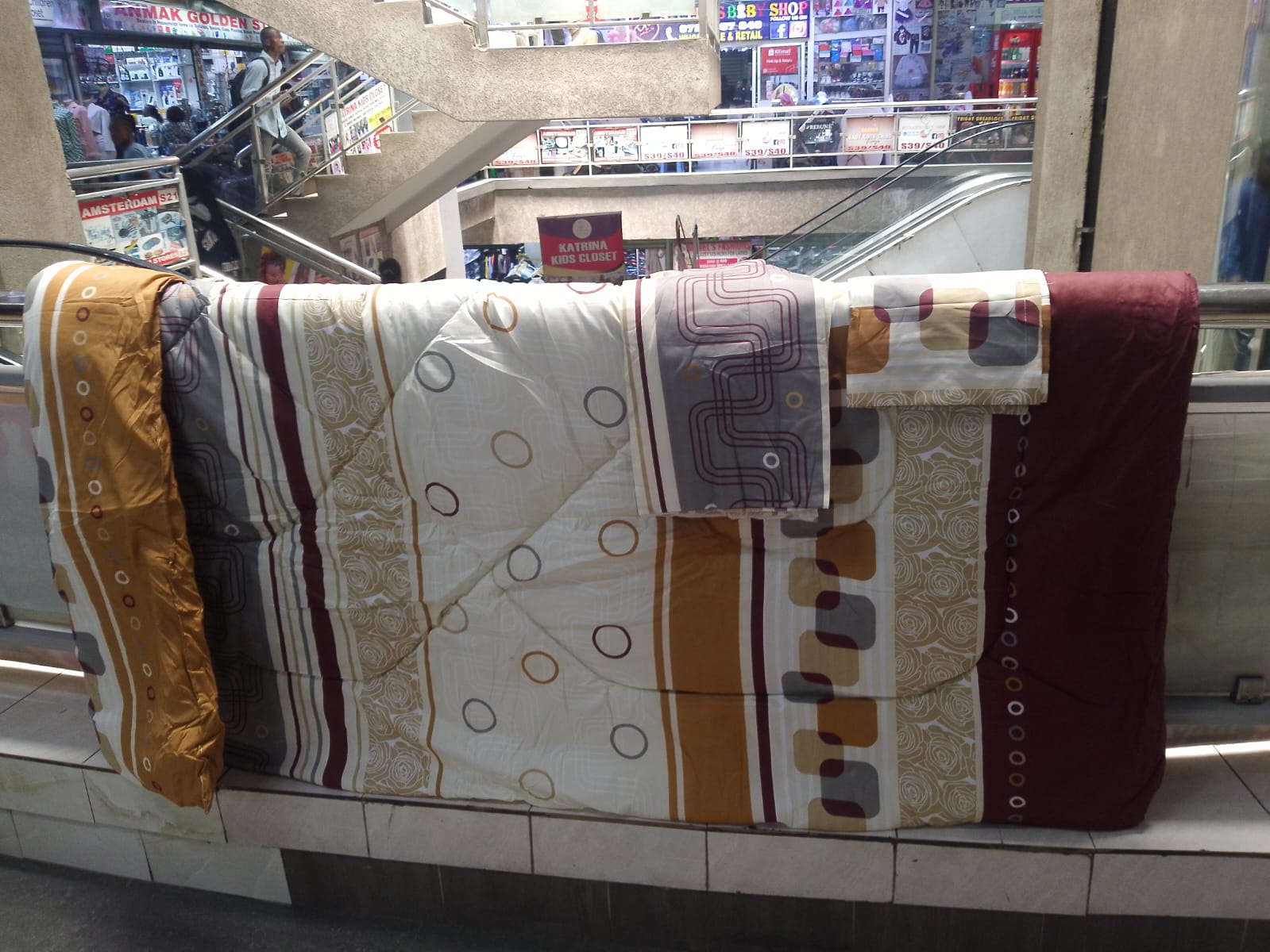 Cotton Duvet Set with Bedsheet and Pillowcases