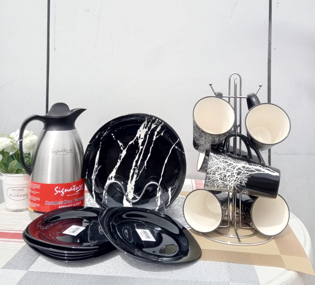 Dinner Set Combo with 2L Thermo Flask, 19 Pieces