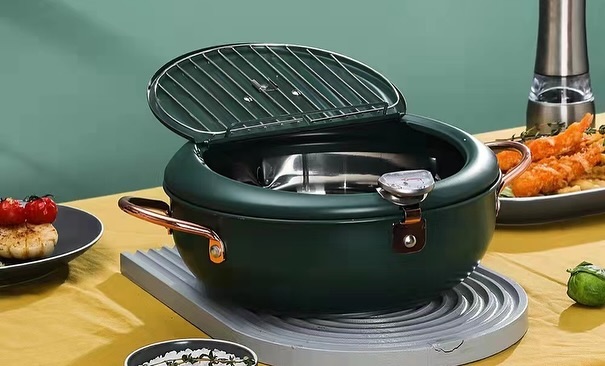 Nordic 3.4L Frying Pot with Thermometer